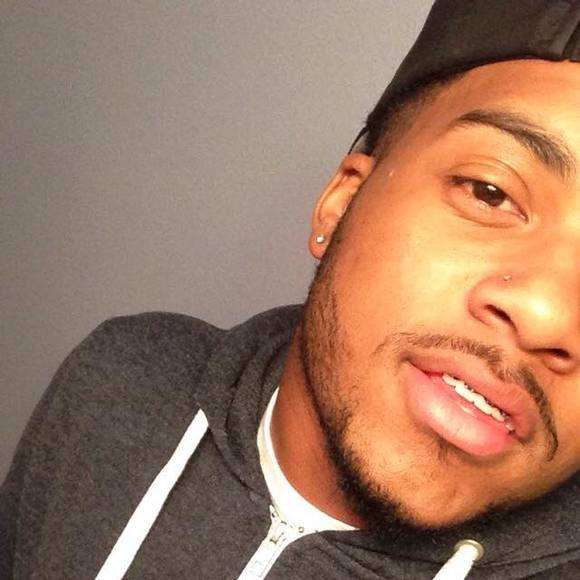 Meet your Posher, Kenyata - Picture 1 of 1